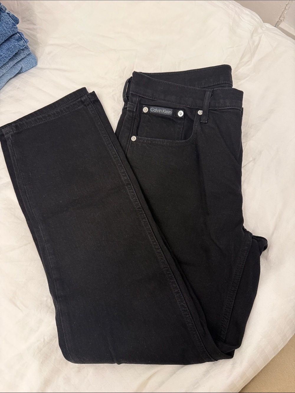Calvin Klein Women's Skinny Jeans in Black